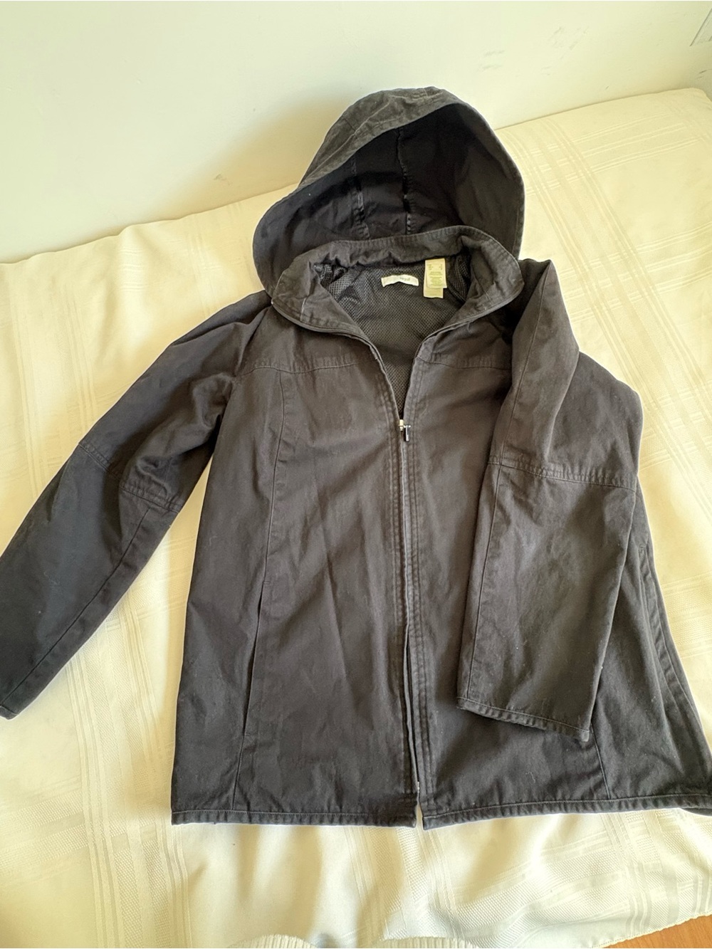 Lizgolf Women’s Black Hooded Jacket – Size Small